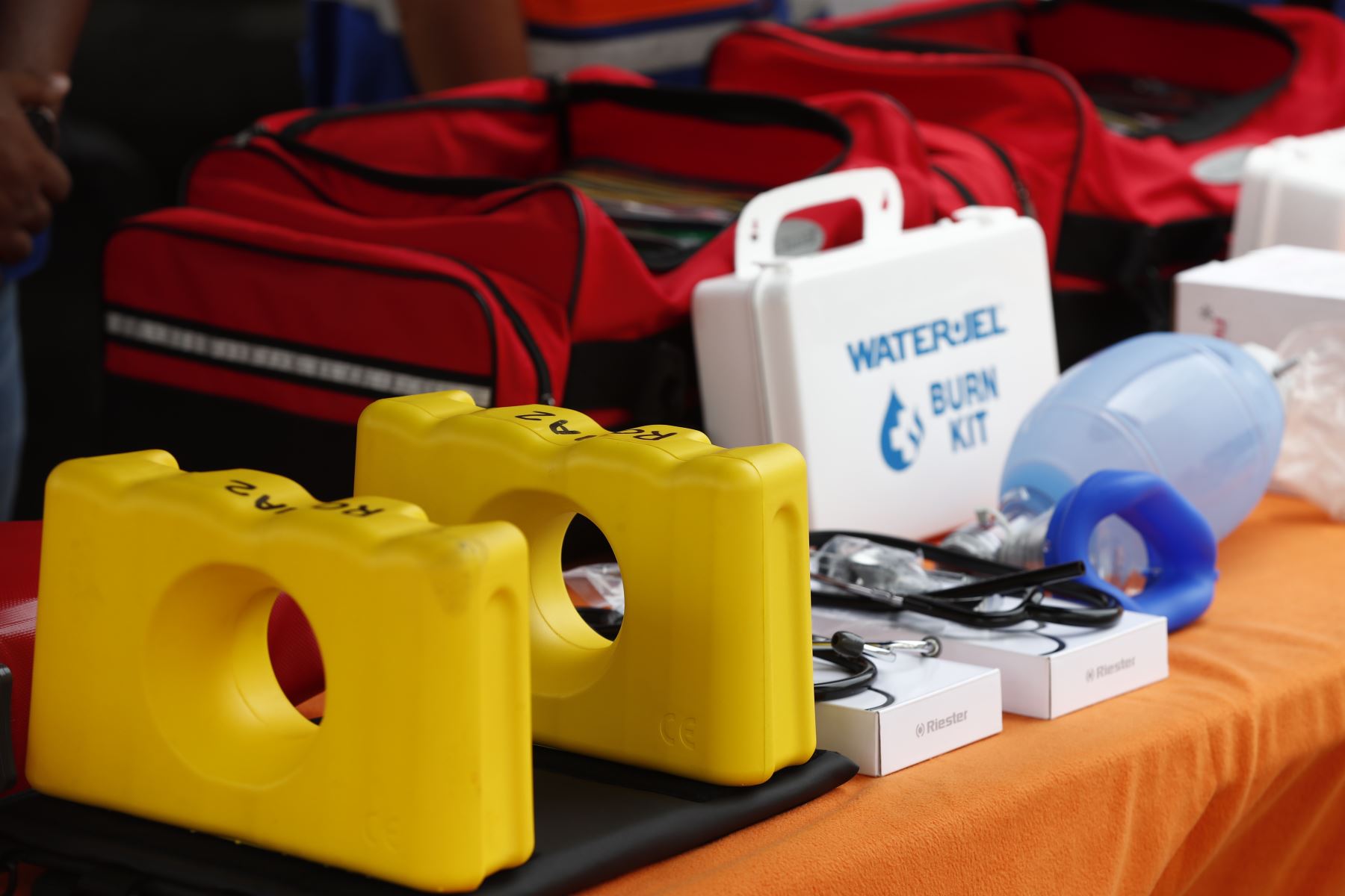 Equipos De Respuesta A Emergencias Practican Ejercicios Para Una