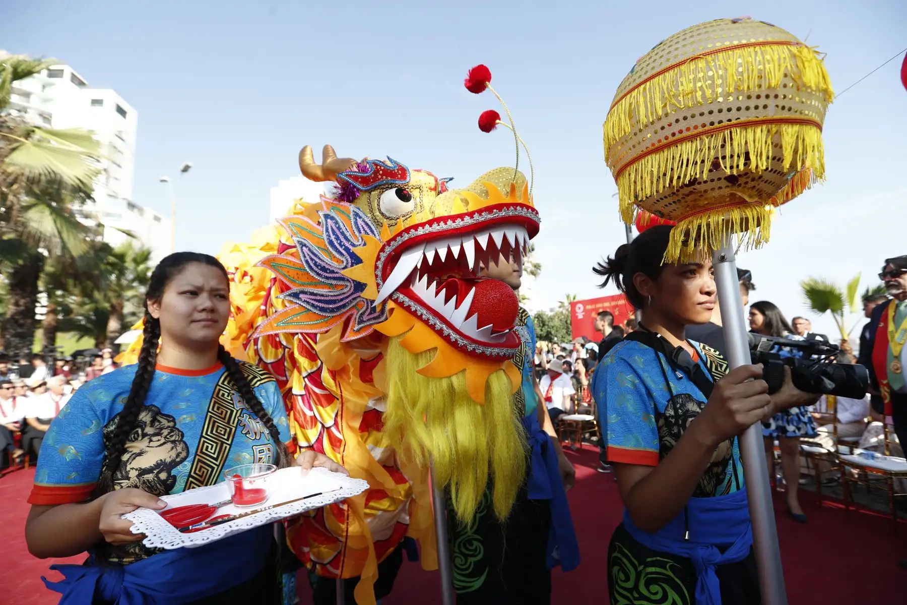 En el Parque Chino de Miraflores se realizó una ceremonia al aire libre para celebrarse el Año Nuevo Chino, con la participación de autoridades públicas, miembros del cuerpo diplomático extranjero en el Perú y público en general. Foto: ANDINA/Daniel Bracamonte