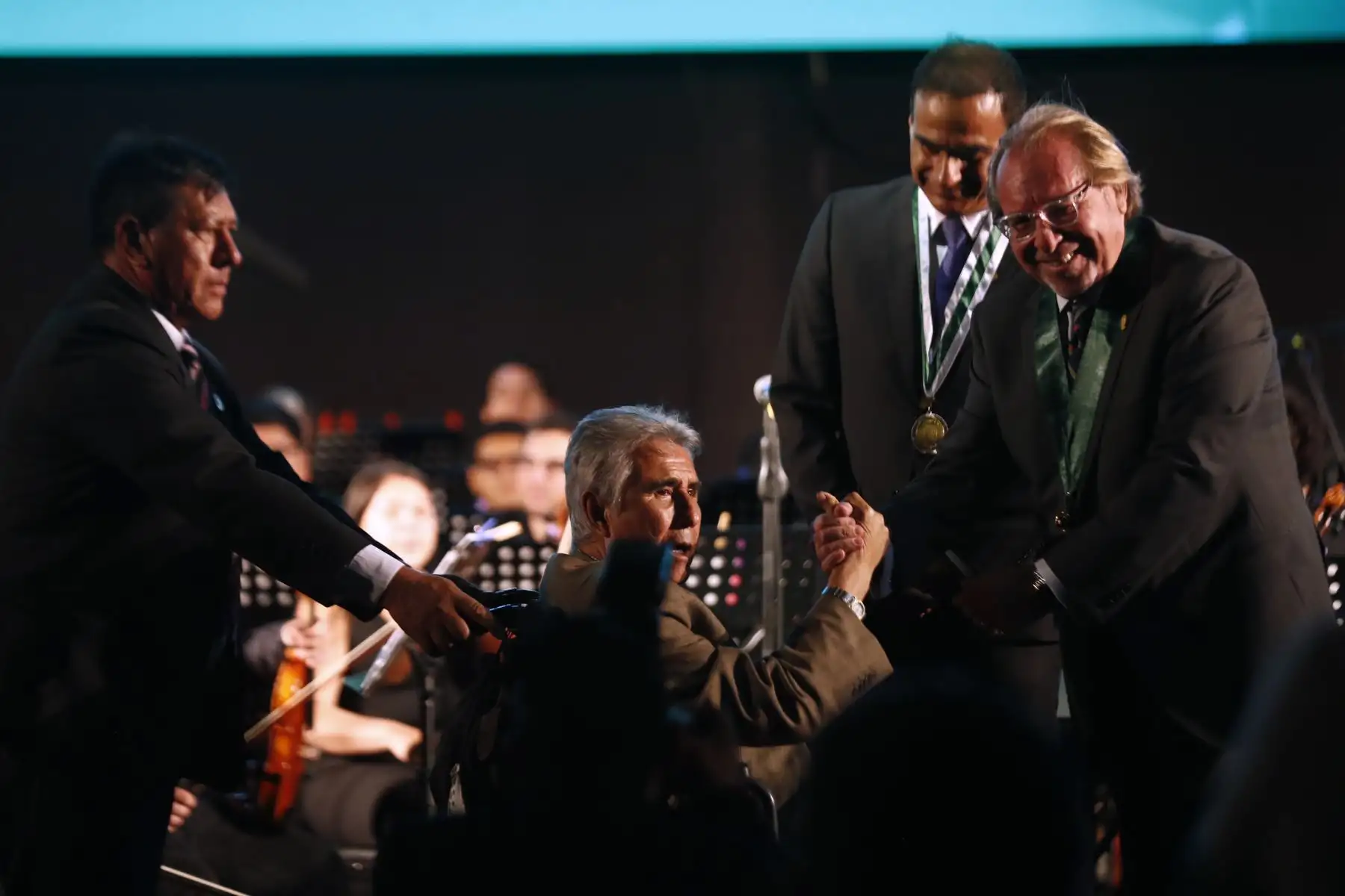 El ex deportista Percy Rojas fue reconocido por la Municipalidad de La Molina durante una ceremonia especial realizada en el marco de las celebraciones por el 62 aniversario del distrito. Foto: ANDINA/Daniel Bracamonte