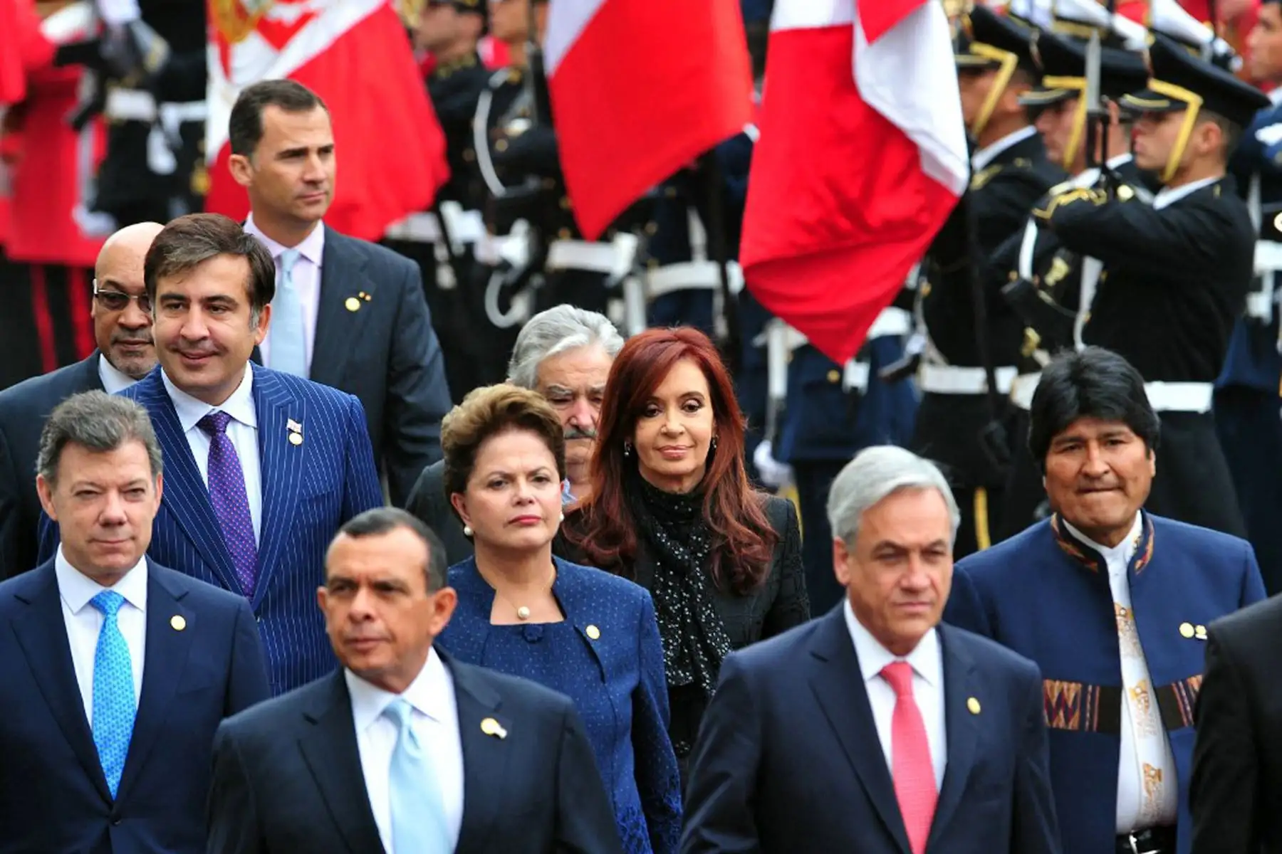 El presidente de Chile, Sebastián Piñera, llega para dar una conferencia de prensa durante la Octava Cumbre de las Américas en Lima, el 14 de abril de 2018. 
Foto: AFP