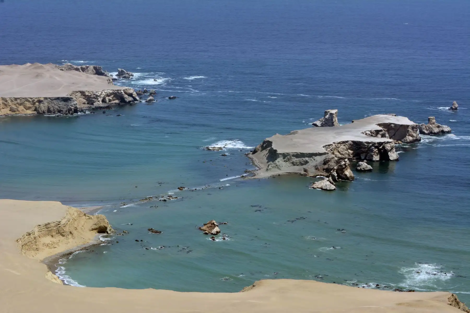 Conozcan Marcona en su XXIV Semana Turística, visiten sus principales atractivos turísticos, practiquen el ecoturismo apreciando la fauna y flora marino-costera y sus lugares colmados de belleza paisajística.
Foto: ANDINA/Genry Bautista