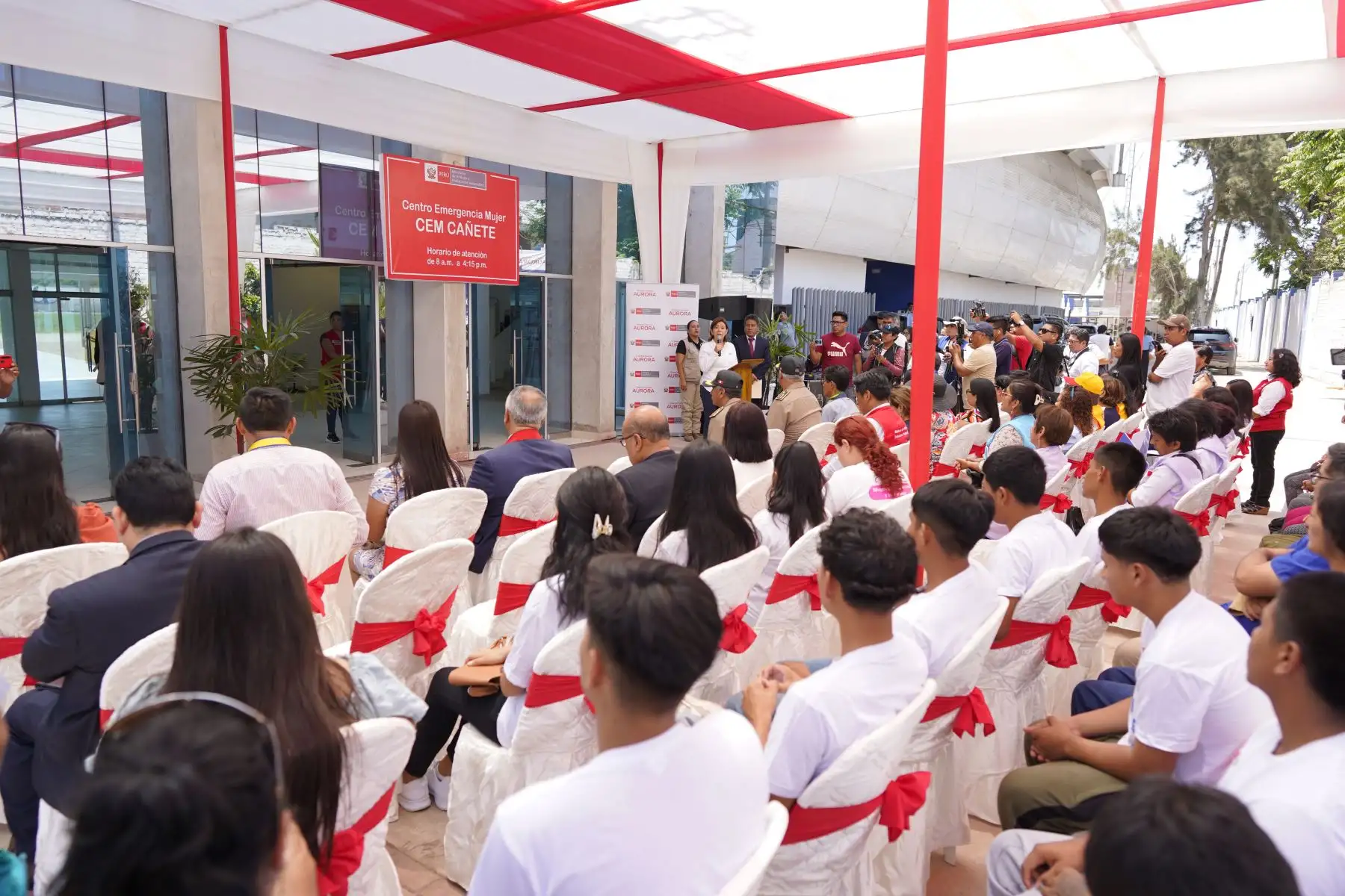 Ministra de la Mujer y Poblaciones Vulnerables, Nancy Tolentino, inauguró el Centro Emergencia Mujer (CEM) Cañete. Foto: ANDINA/ MIMP Perú