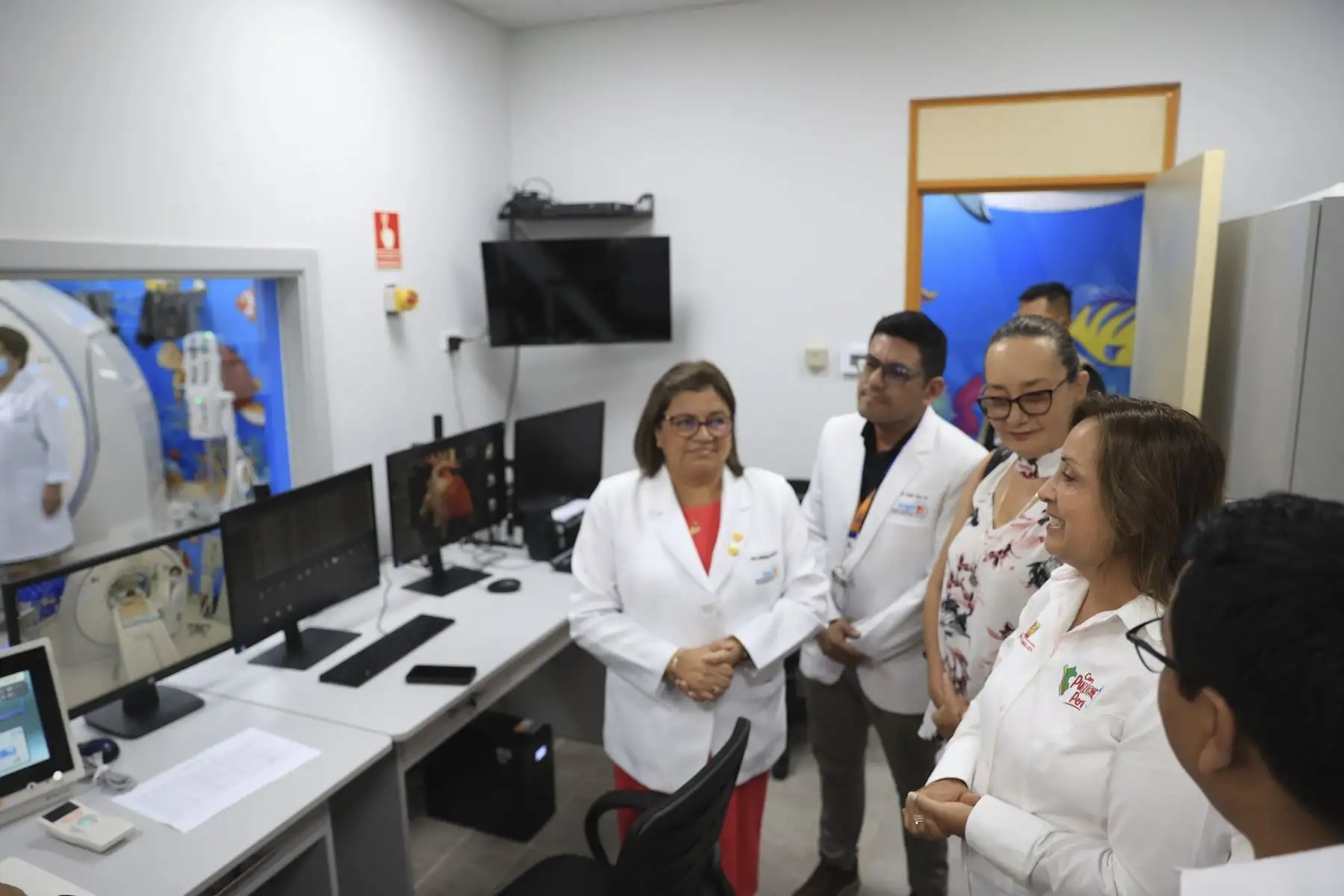 Presidenta Dina Boluarte participó en la inauguración del tomógrafo espiral multicorte del INSN San Borja. Foto: ANDINA/ prensa Presidencia