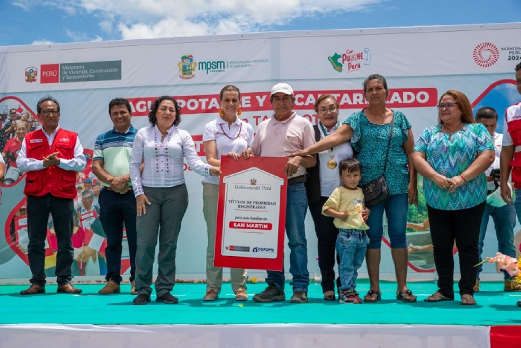 San Martín:Vivienda entrega 1,700 títulos de propiedad y va cerrando brechas en titulación