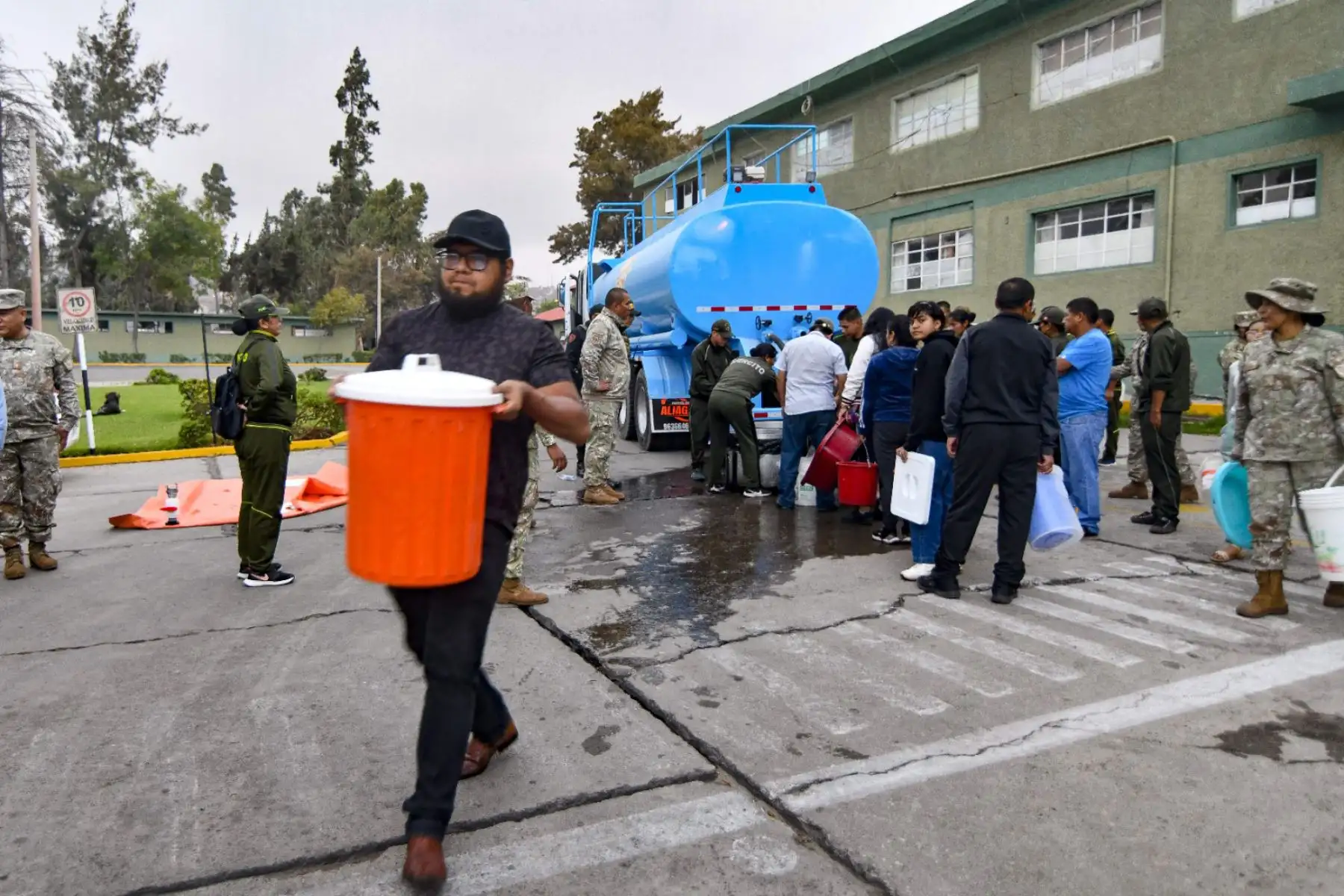 Un nuevo corte del servicio de agua potable afecta a más del 70 % de la población de Arequipa.