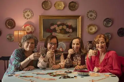 Cinta “Viejas amigas” presenta teaser de adelanto y confirmar su estreno en mayo.