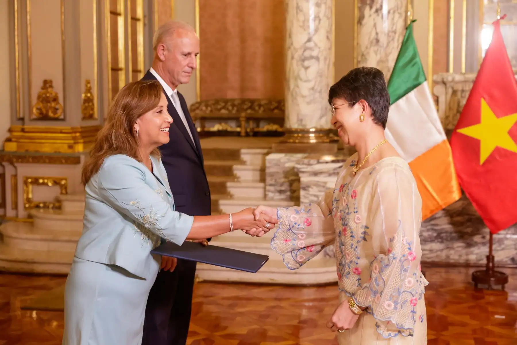 La presidenta de la república, Dina Ercilia Boluarte Zegarra, participó en la presentación de cartas credenciales de embajadores concurrentes en el Perú. Foto: ANDINA/ Prensa Presidencia