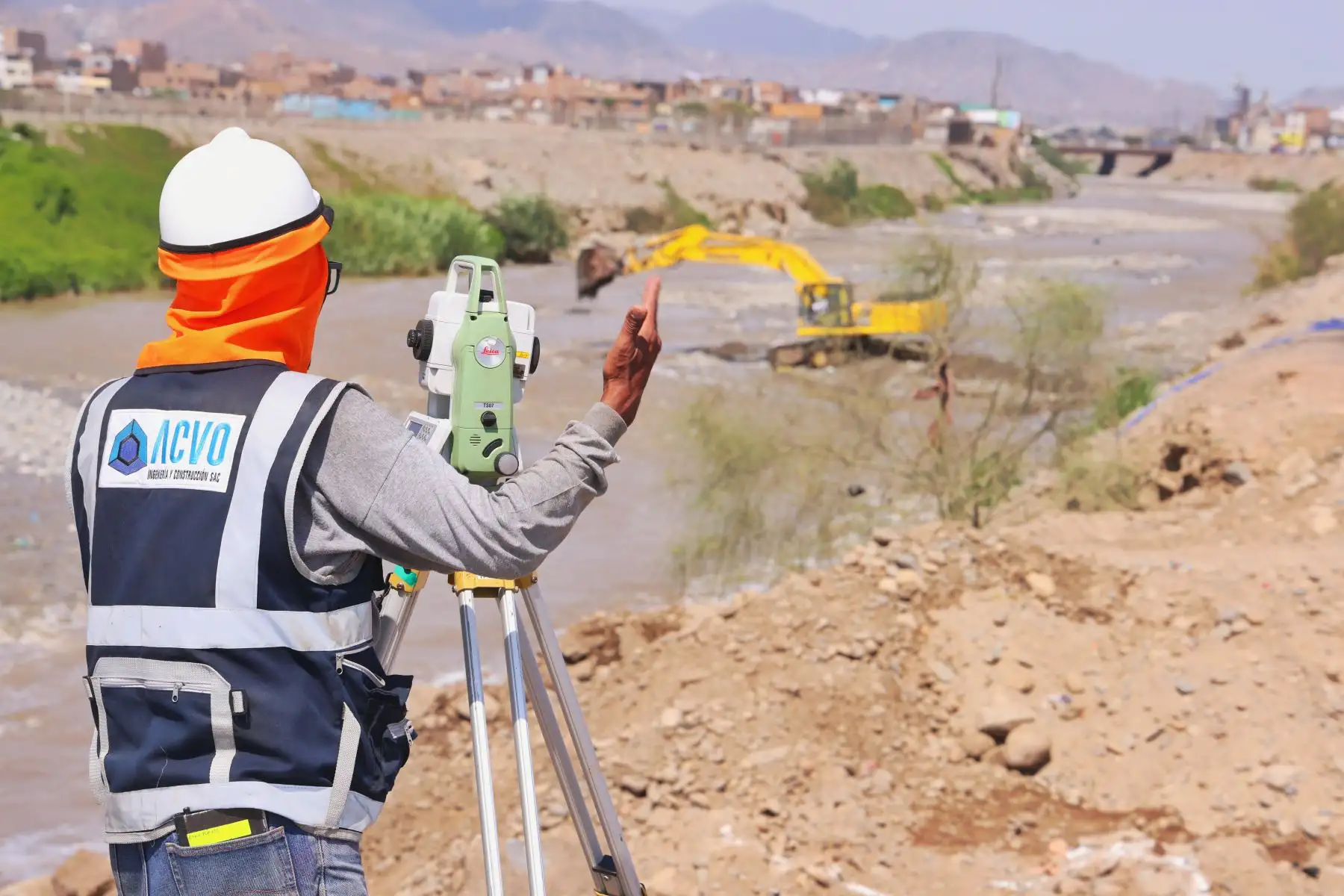 El ministro Raúl Perez Reyes supervisó zonas donde se implementarán accesos hacia el nuevo aeropuerto Jorge Chávez. A través de Provias Nacional, se instalarán dos puentes temporales, de más de 80 metros de longitud.
 Foto: ANDINA/MTC
