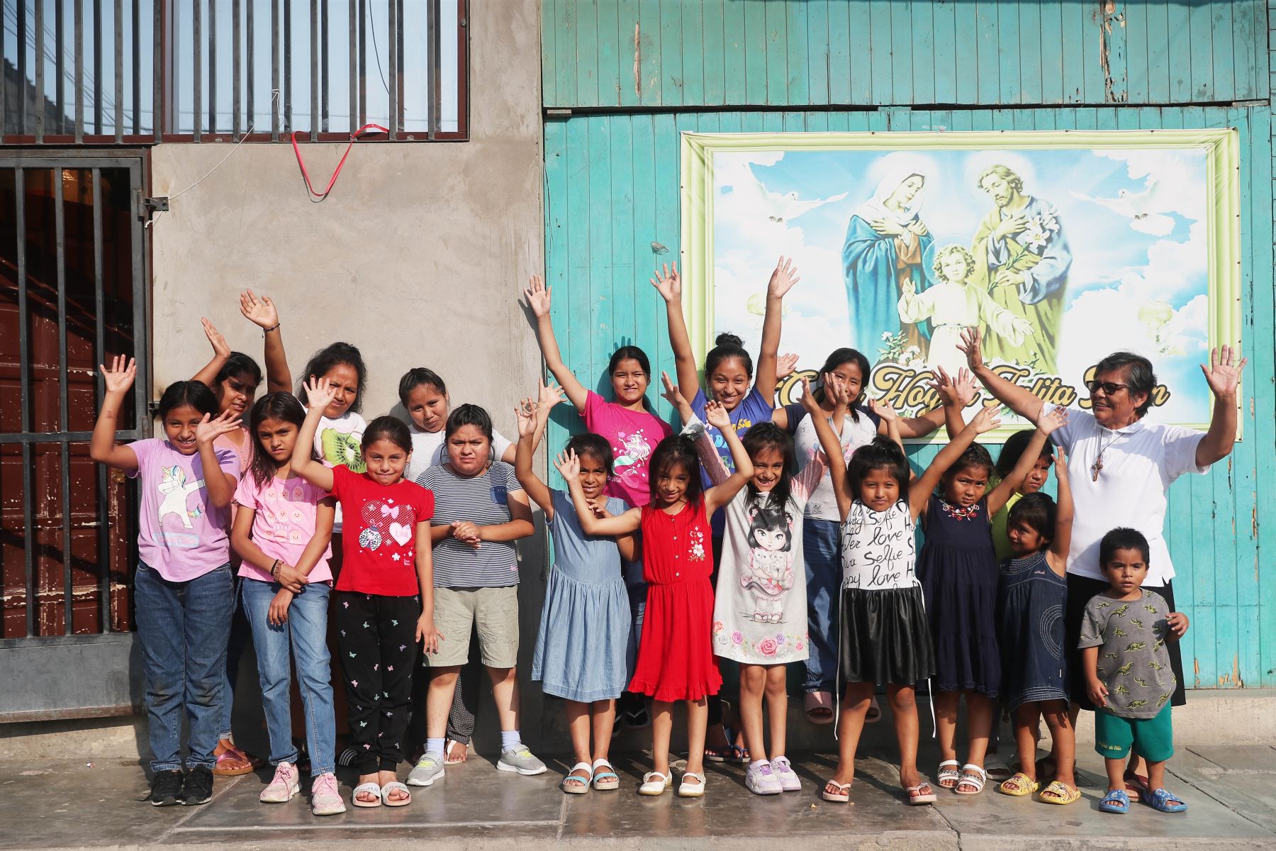 La casa hogar Talitha Kum acoge a niñas, adolescentes y jóvenes que han pasado por momentos muy díficiles durante sus primeros años de vida, pero gracias al amor de la madre María Ramona Córdova y la solidaridad de personas que las apoyan, viven su presente con cariño y confianza.  ANDINA/Ricardo Cuba