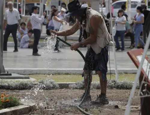 Trujillo se ve afectada también por la ola de calor. Esta semana la temperatura alcanzó los 32.3°C y la sensación térmica superó los 35 grados en la capital de la región La Libertad. Foto: Luis Puell