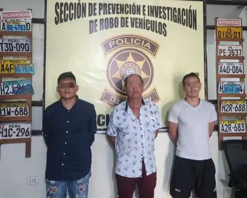 La Policía de Chimbote detuvo a tres sujetos por estar presuntamente implicados en el robo de motocicletas.