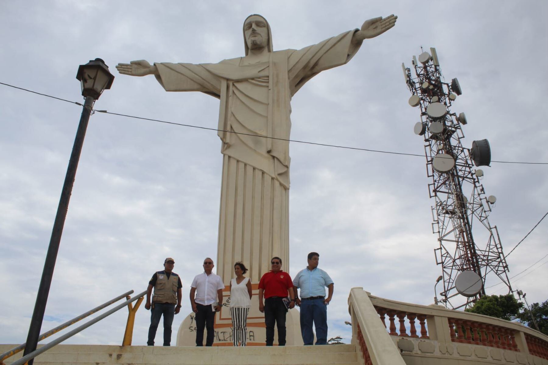 La estatua del Cristo Redentor se encuentra en el pueblo joven Cruz de la Esperanza, en el oeste de la ciudad de Chiclayo. Foto: ANDINA/Difusión