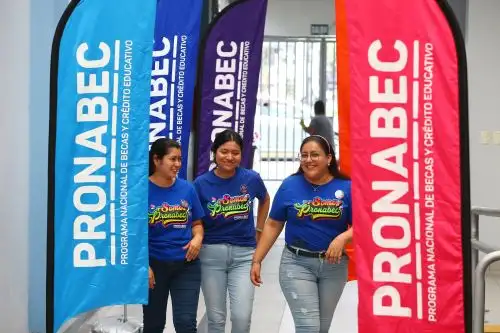 El Programa Nacional de Becas y Crédito Educativo (Pronabec) del Ministerio de Educación realiza feria educativa. Foto: ANDINA/ Eddy Ramos