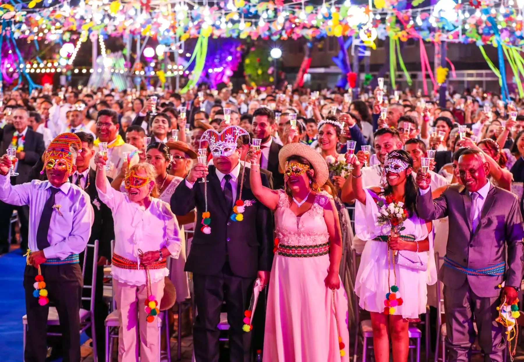 En el Día del Amor y la Amistad, la Municipalidad del Callao organizó matrimonio civil comunitario que estuvo encabezado por el alcalde Pedro Spadaro. Foto: ANDINA/ Municipalidad de Callao