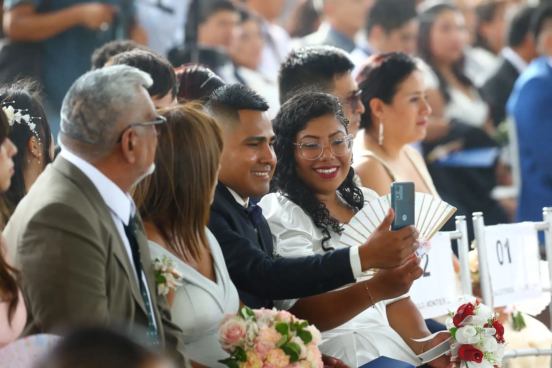 Cientos de parejas sellan su amor en la ceremonia del Matrimonio Civil Comunitario 2024  en el Circuito Mágico del Agua.
Foto: ANDINA/Eddy Ramos