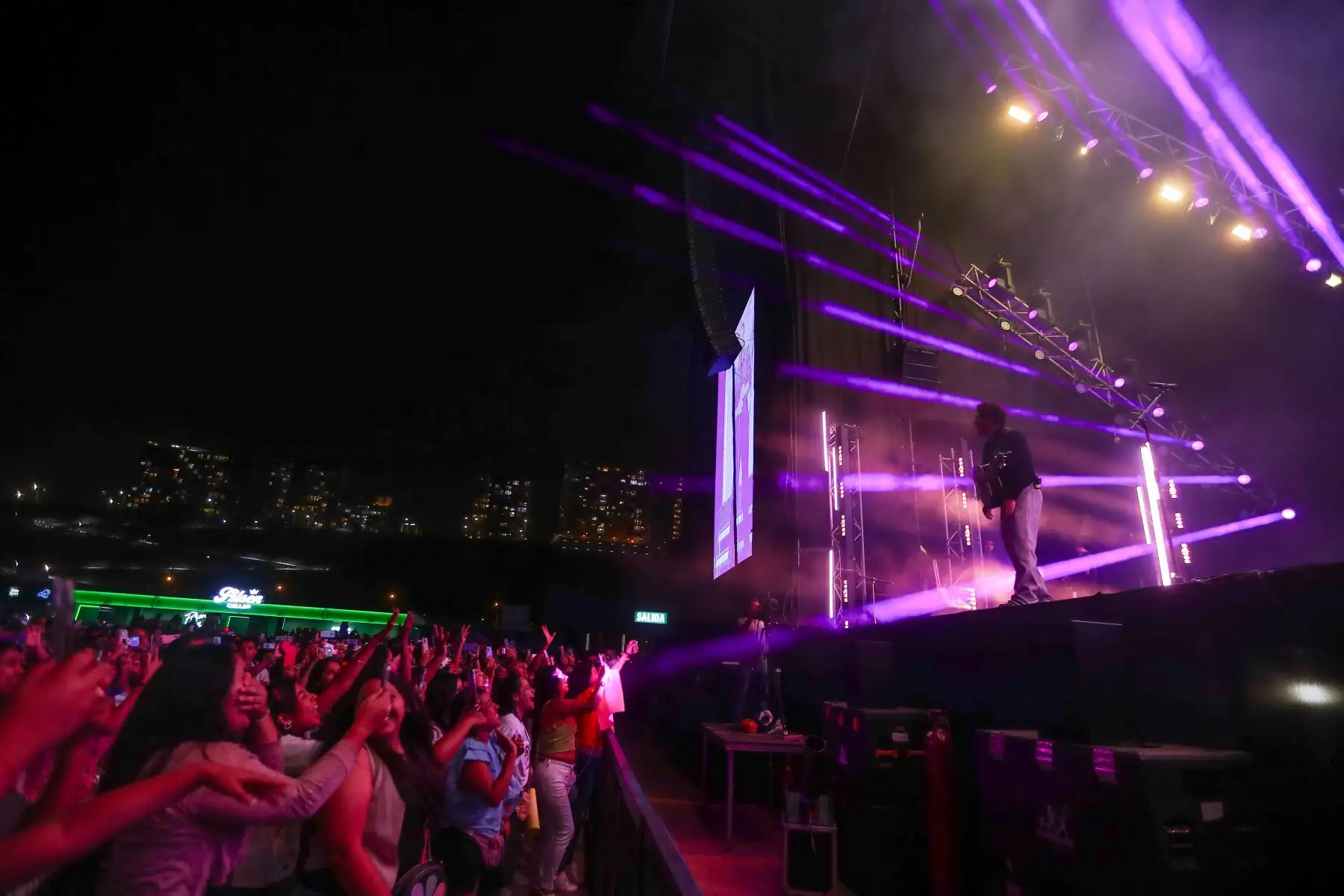 Banda mexicana Reik volvió a Perú para dar un concierto por el día de San Valentín, la velada estuvo acompañada por sus baladas clásicas y con lo nuevo de su ritmo urbano
Foto: ANDINA/Ricardo Cuba