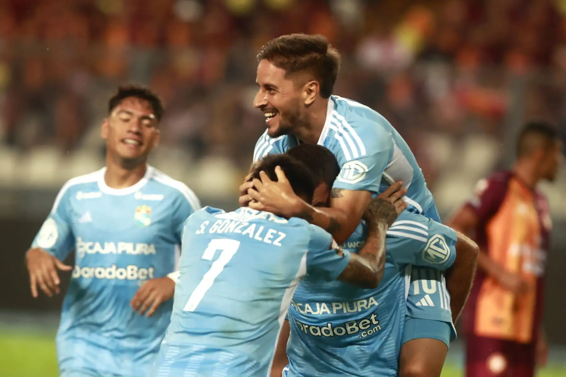 Partido entre Sporting Cristal vs Los Chankas en el Estadio Nacional.
Foto: ANDINA/Vidal Tarqui