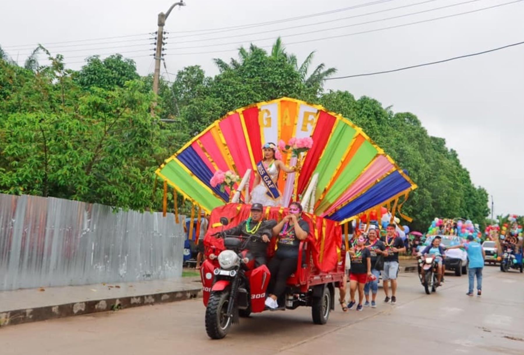 Del 20 al 24 de febrero la ciudad de Saposoa, provincia de Huallaga, será el epicentro del Carnaval Huallaguino 2024, considerado por la Dirección Regional de Comercio Exterior y Turismo del Gobierno Regional de San Martín en la ruta del Carnaval Amazónico, con un programa de actividades que resume la identidad y multiculturalidad que caracteriza a la selva peruana.