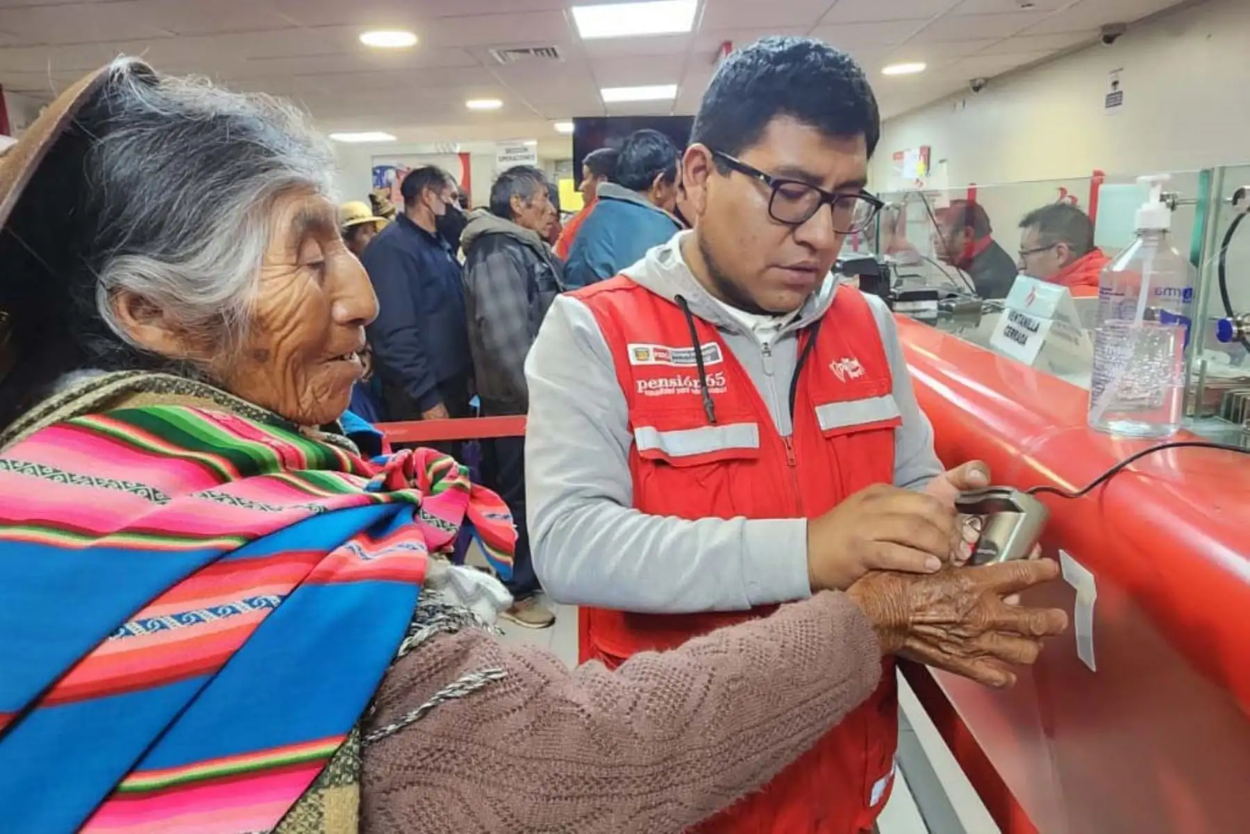 El programa social del Ministerio de Desarrollo e Inclusión Social en articulación con el Banco de la Nación, realizó jornadas dominicales de pago en 21 ciudades exclusivas para adultos mayoresANDINA/Difusión