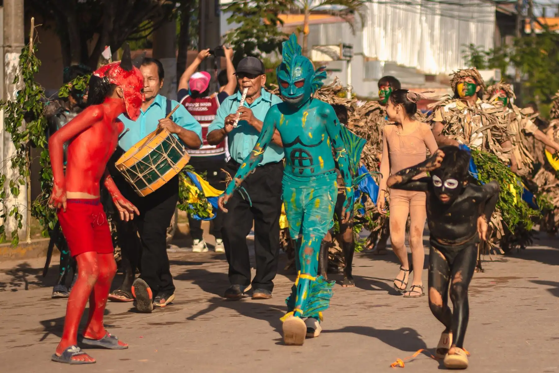 Desde ritmos amazónicos hasta coreografías contemporáneas, el Gran Corso Carnavalesco Yarinense ofreció espectáculo alegre para todas las edades.
Foto: ANDINA/Difusión