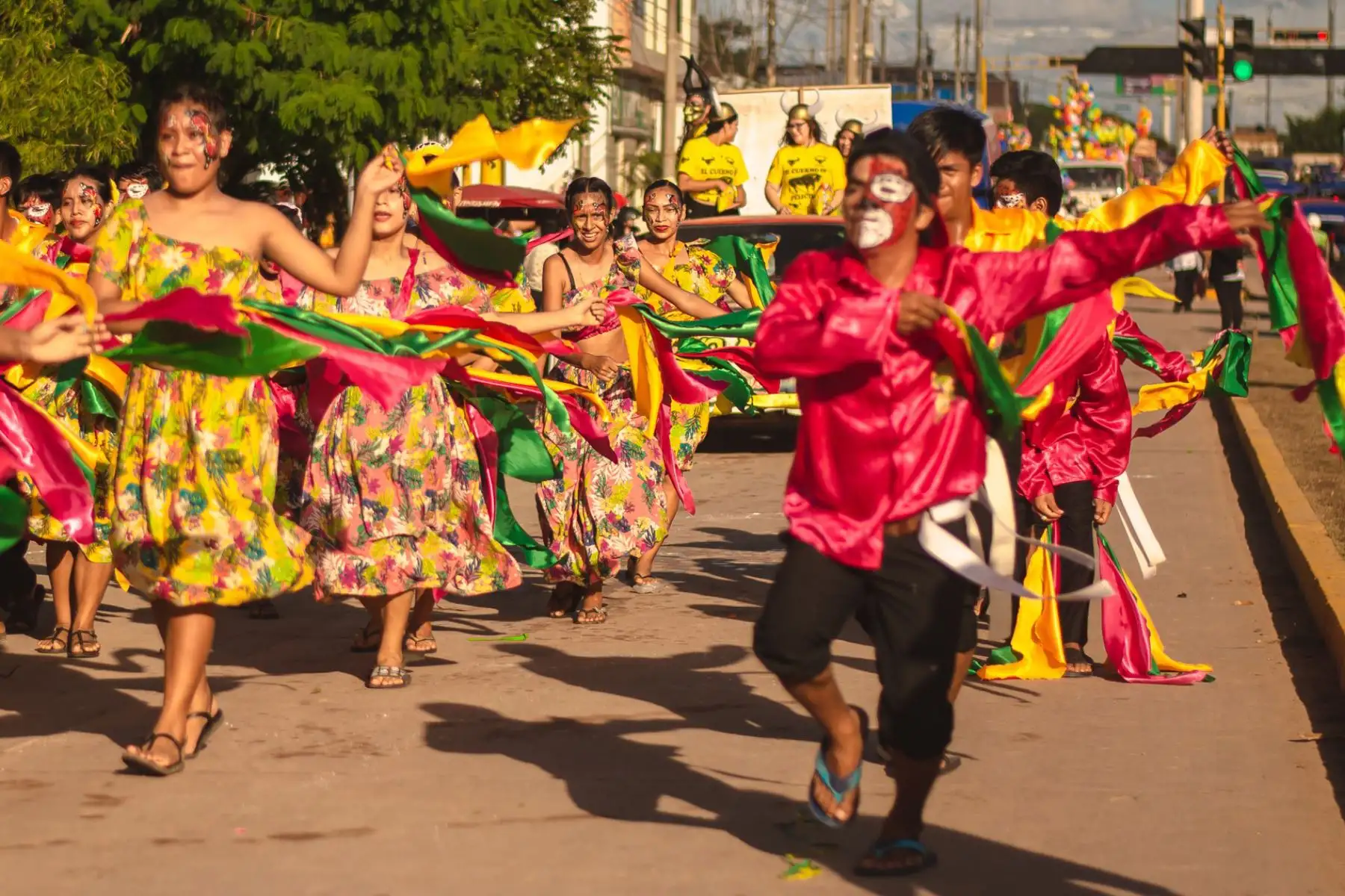Más de 25 delegaciones de diversas organizaciones civiles, instituciones públicas y privadas se unieron en el desfile durante el Gran Corso Carnavalesco Yarinense 2024, , bajo la organización de la municipalidad distrital de Yarinacocha. 
Foto: ANDINA/Difusión