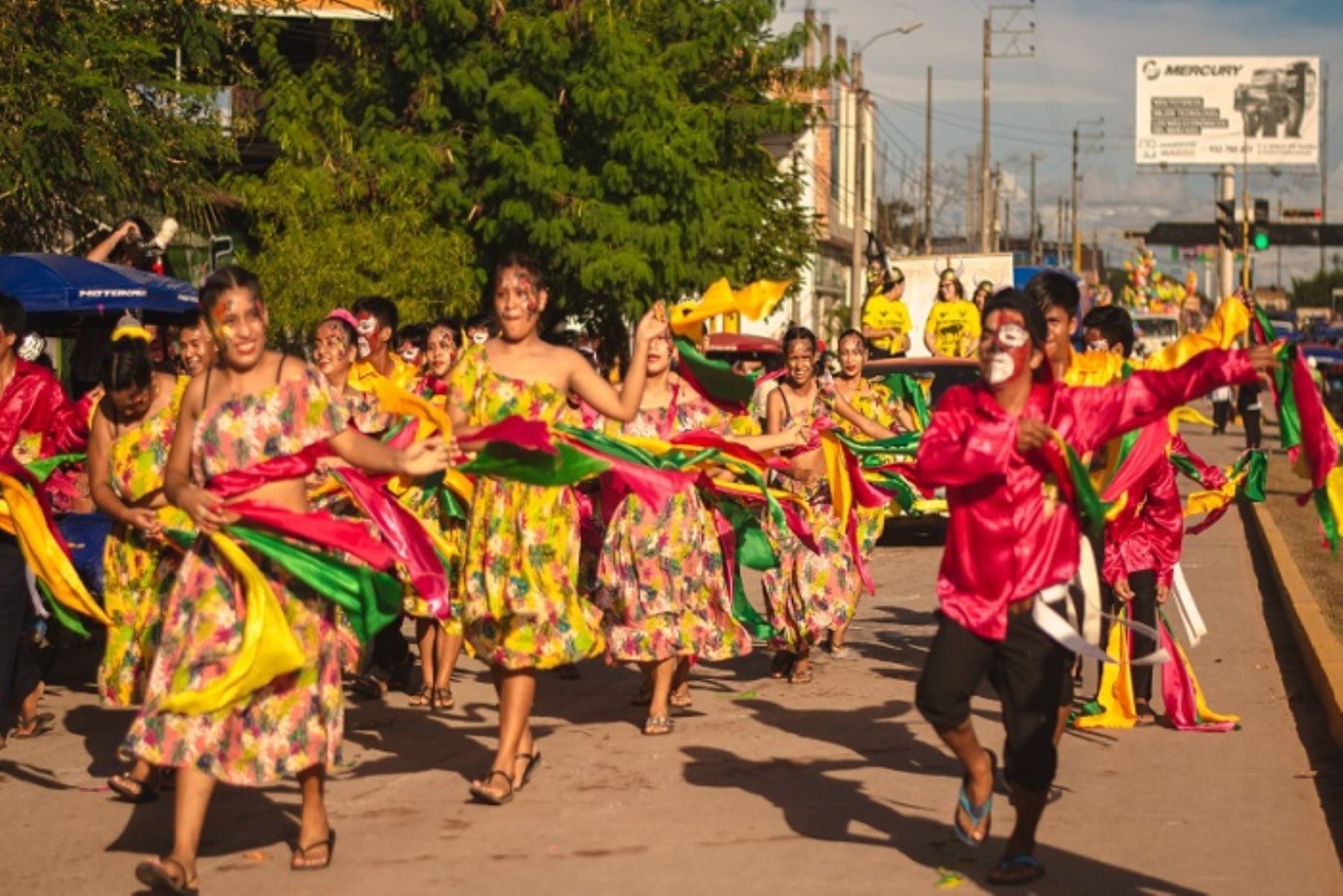 Ucayali: con música, danza y gran colorido Yarinacocha empezó sus carnavales