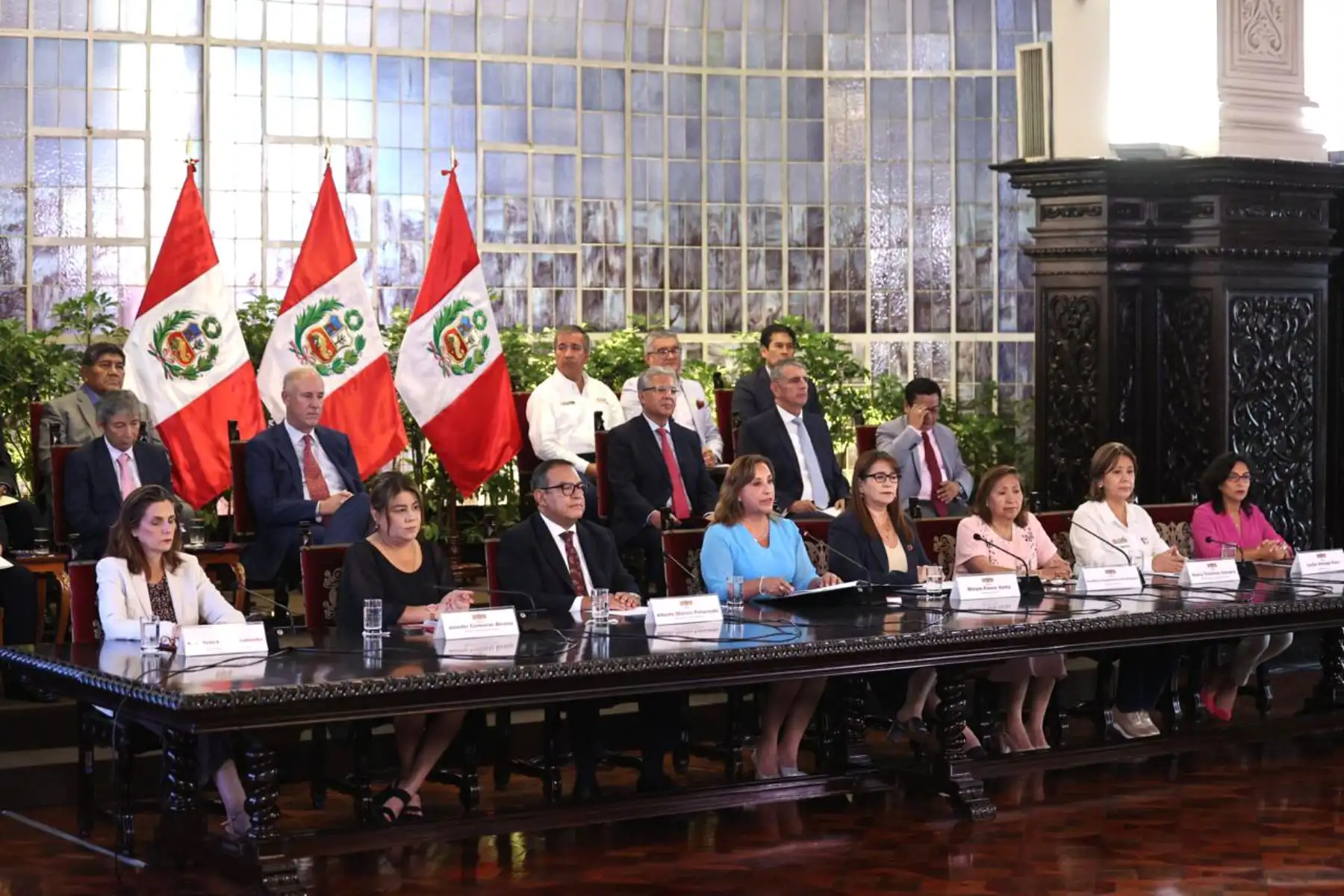 La presidenta de la República, Dina Boluarte Zegarra, acompañada de los ministros de Estado, presenta un nuevo informe de avance de gestión, en el marco del compromiso de rendición de cuentas y transparencia de su gobierno. Foto: ANDINA/ PCM