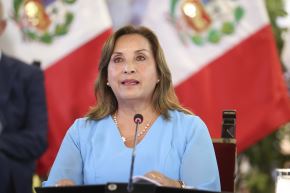 La presidenta de la República, Dina Boluarte Zegarra, acompañada de los ministros de Estado, presenta un nuevo informe de avance de gestión, en el marco del compromiso de rendición de cuentas y transparencia de su gobierno. Foto: ANDINA/ Prensa Presidencia 