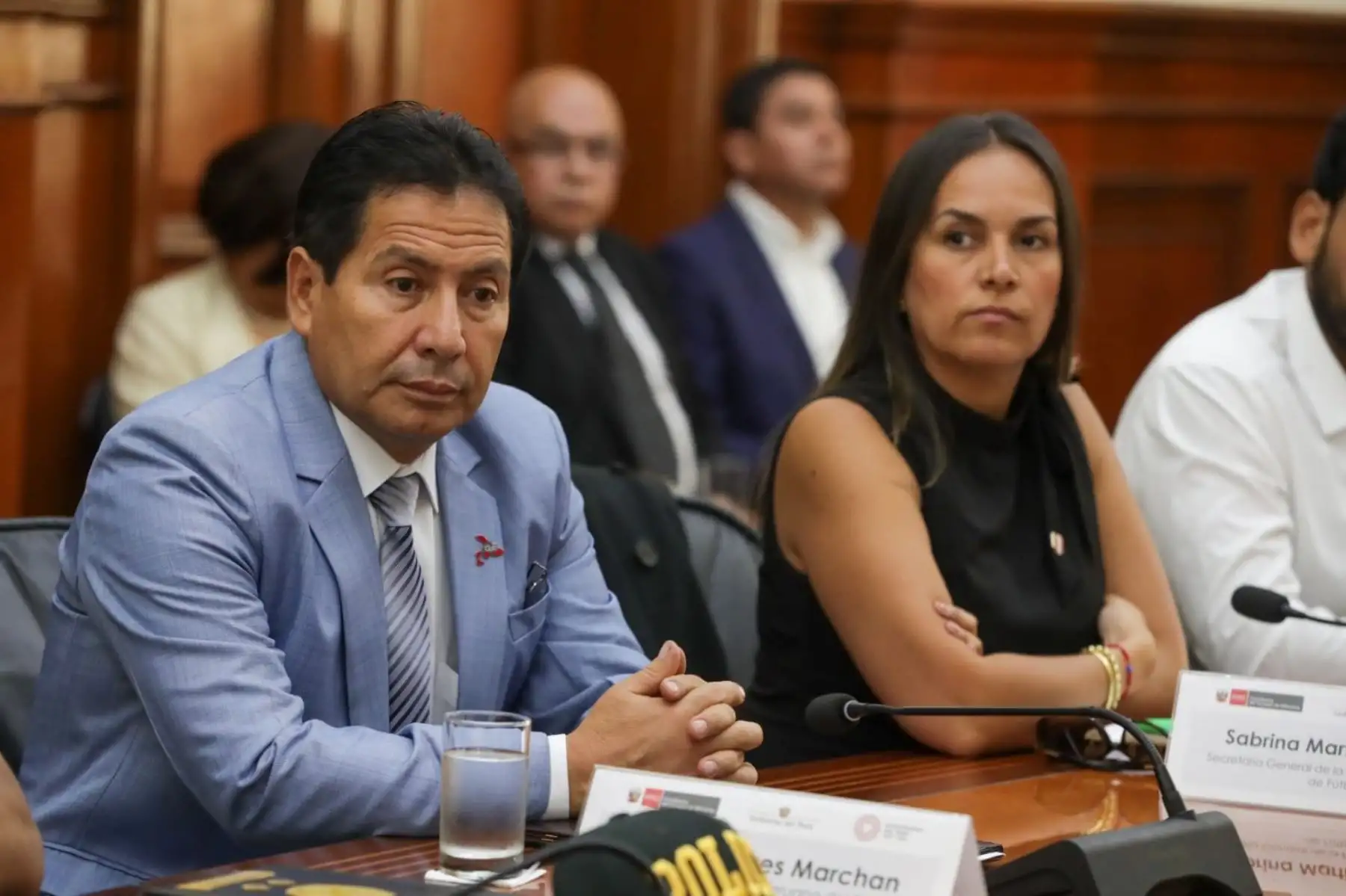 El presidente del Consejo de Ministros, Alberto Otárola, junto con el titular del ministerio del Interior, Víctor Torres, se reúne con la Policía Nacional y autoridades deportivas tras enfrentamientos entre barras bravas de equipos de fútbol. 
Foto: ANDINA/PCM