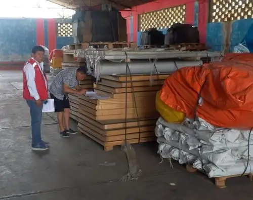 Pronied entregó 20 aulas domo y mobiliario escolar en Tumbes.