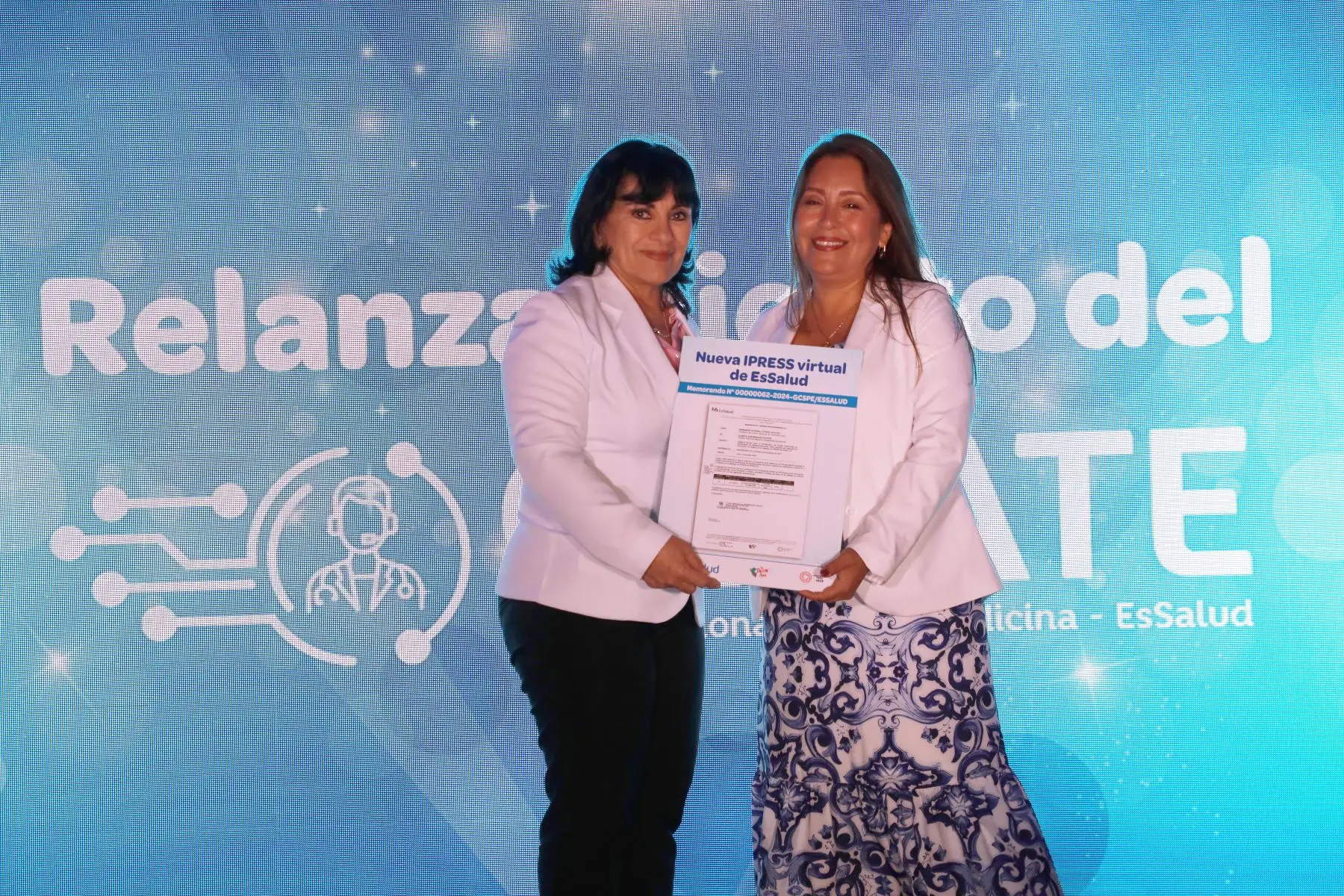 Con más de un millón de atenciones en promedio durante los últimos años, el Centro Nacional de Telemedicina (CENATE), del Seguro Social de Salud, se convierte en la primera Institución Prestadora de Servicios de Salud virtual del país, brindando atención a distancia en más de 20 especialidades.
Foto: ANDINA/EsSalud