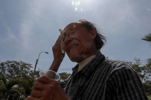 Los adultos mayores son particularmente susceptibles al golpe de calor debido a su edad avanzada. Foto: ANDINA/Difusión