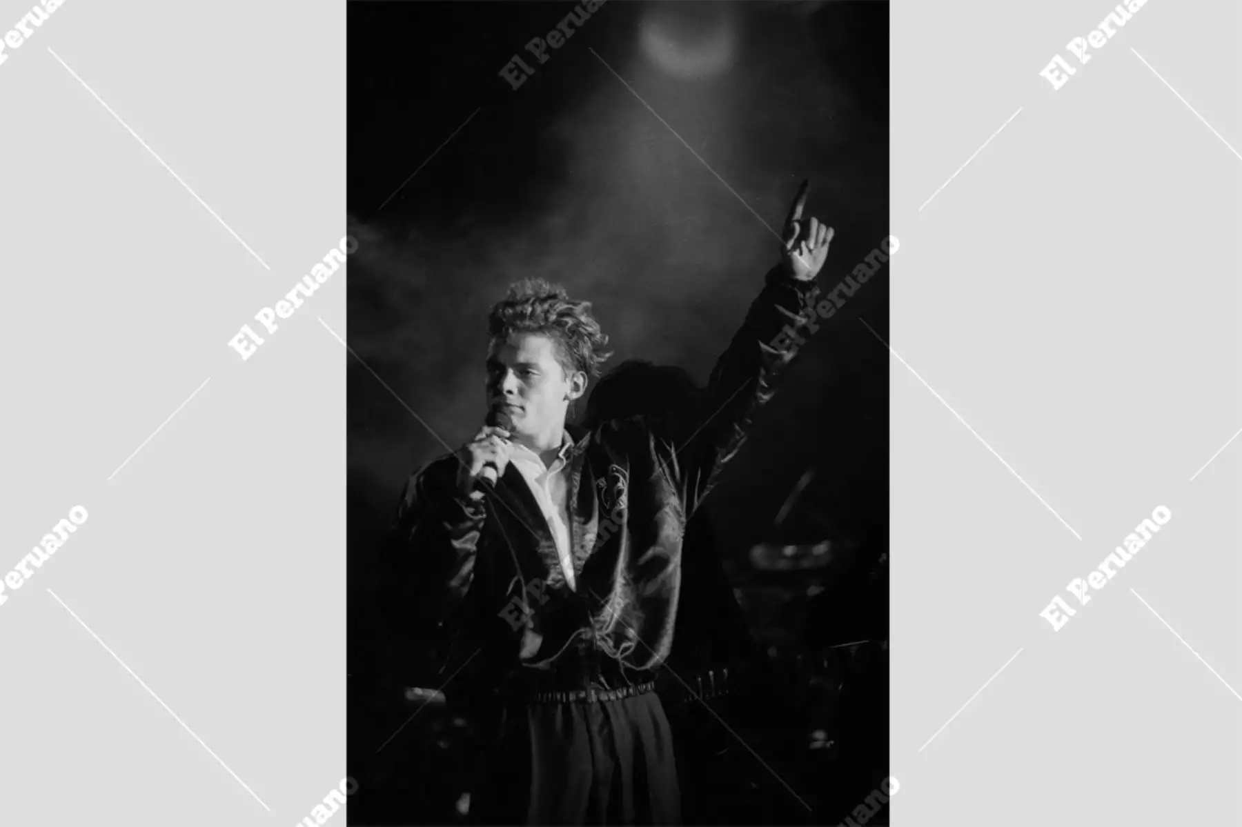 Lima - 22 marzo 1990 / Concierto de Luis Miguel en el coliseo del colegio San Agustín.