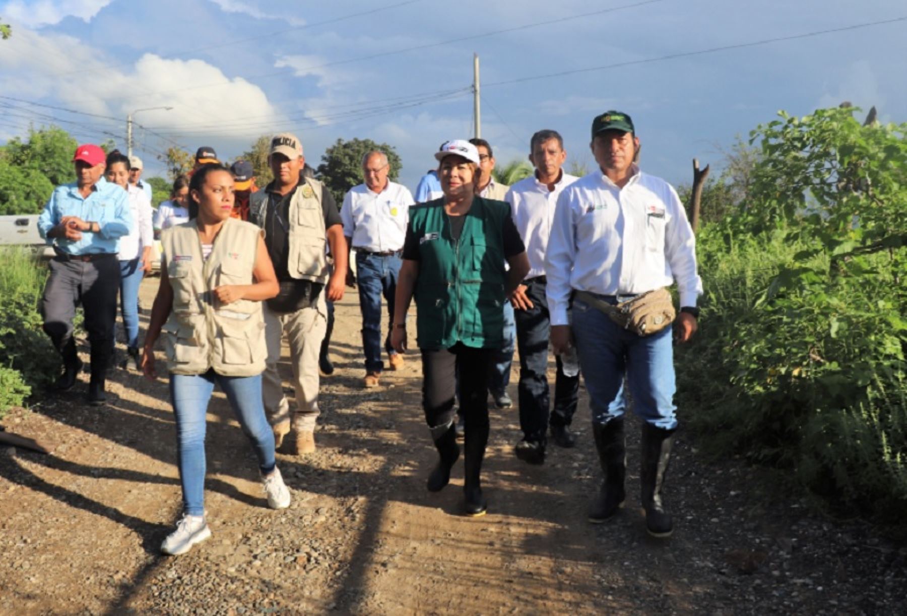 La ministra de Desarrollo Agrario y Riego, Jennifer Contreras instaló el Grupo de Intervención Rápida de Emergencias y Desastres en Tumbes para desplegar acciones inmediatas frente al incremento de lluvias en la región fronteriza.