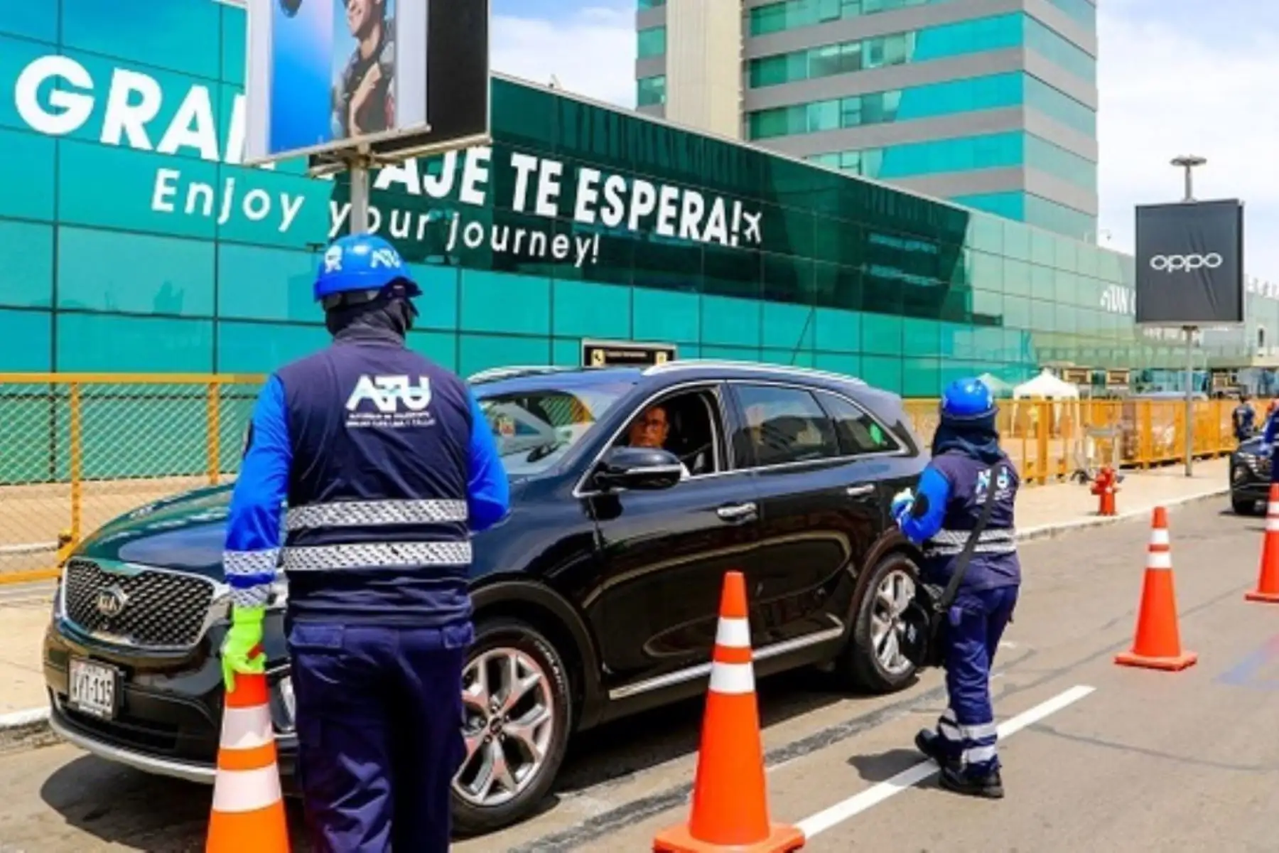 Las acciones de fiscalización son posibles gracias al convenio de cooperación interinstitucional que suscribieron el pasado 9 de febrero la ATU y Lima Airport Partners (LAP). ANDINA/ ATU.