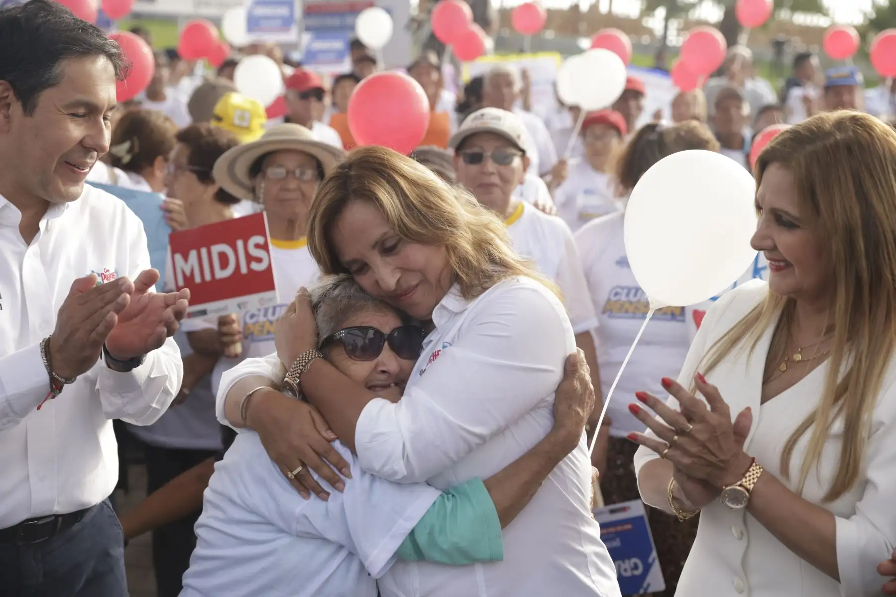 La presidenta Dina Boluarte participó en la ceremonia de incorporación del usuario 800 mil del Programa de Asistencia Solidaria Pensión 65.
Foto: ANDINA/Presidencia Perú