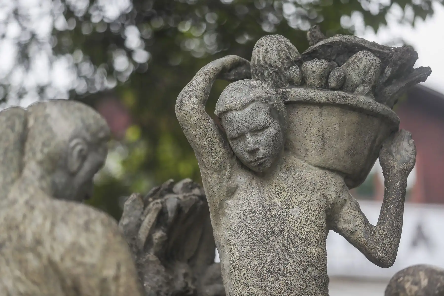 Pucallpa se vuelve la sede del Carnaval Ucayalino y en la ferias de artesanos, las comunidades de Shipibos y Konibos reciben a los turistas con sus trabajos mientras que pasean por las principales calles de la ciudad.
Foto: ANDINA/Ricardo Cuba