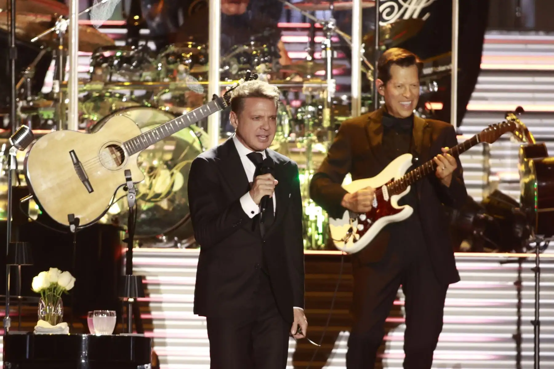 Presentación del cantante mexicano Luis Miguel, en concierto en el estadio Nacional de Lima.  
Foto: ANDINA/Vidal Tarqui