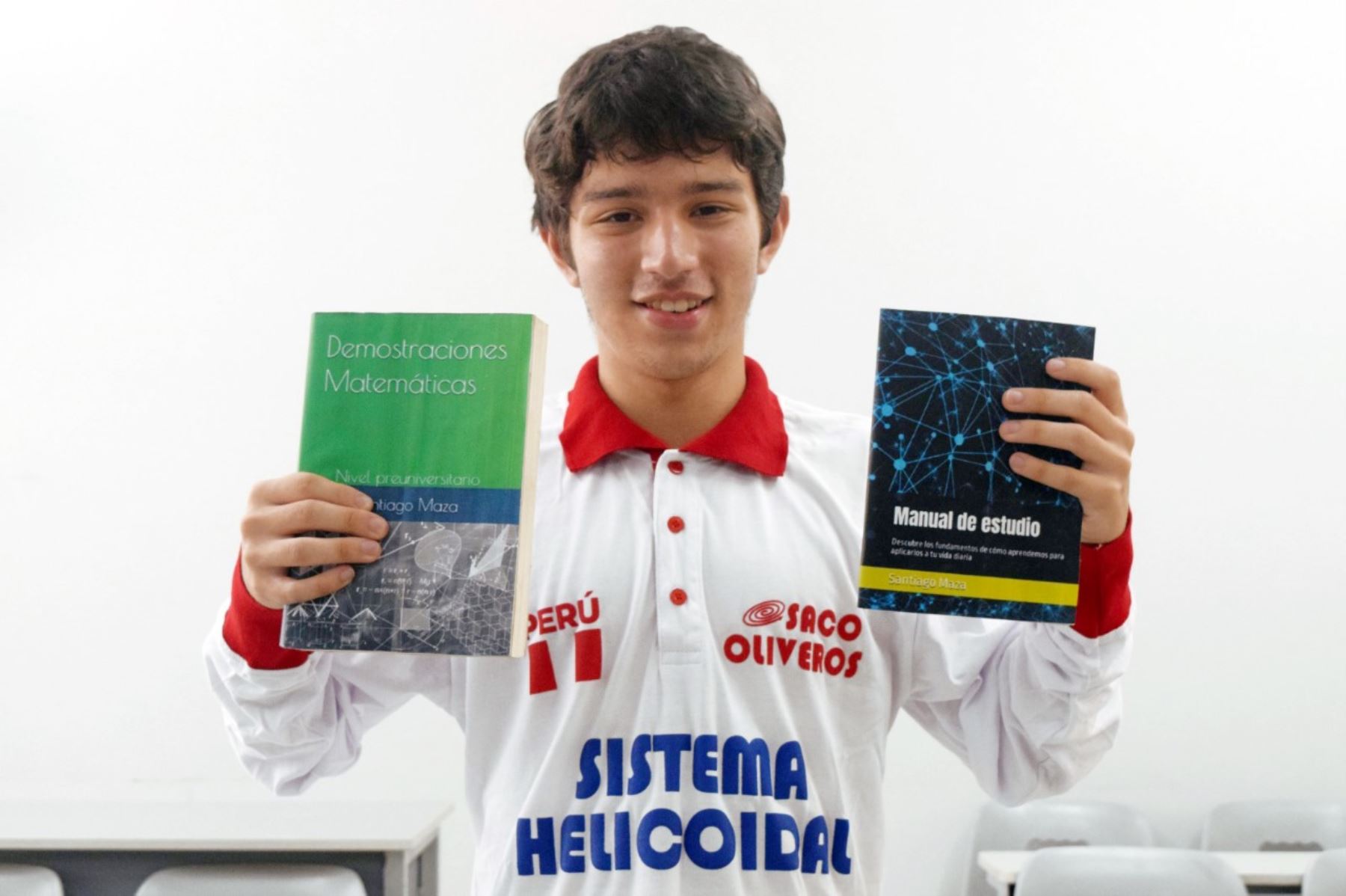 Estudiante de 17 años es autor de dos libros sobre matemática y estrategias de estudio, Foto:ANDINA/Difusión