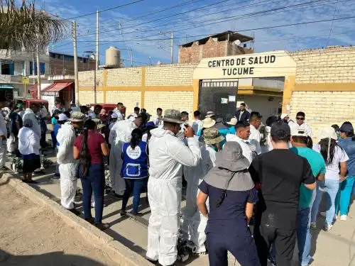 Las brigadas de salud de Lambayeque intervienen miles de viviendas de esa región para erradicar al zancudo transmisor del dengue.
