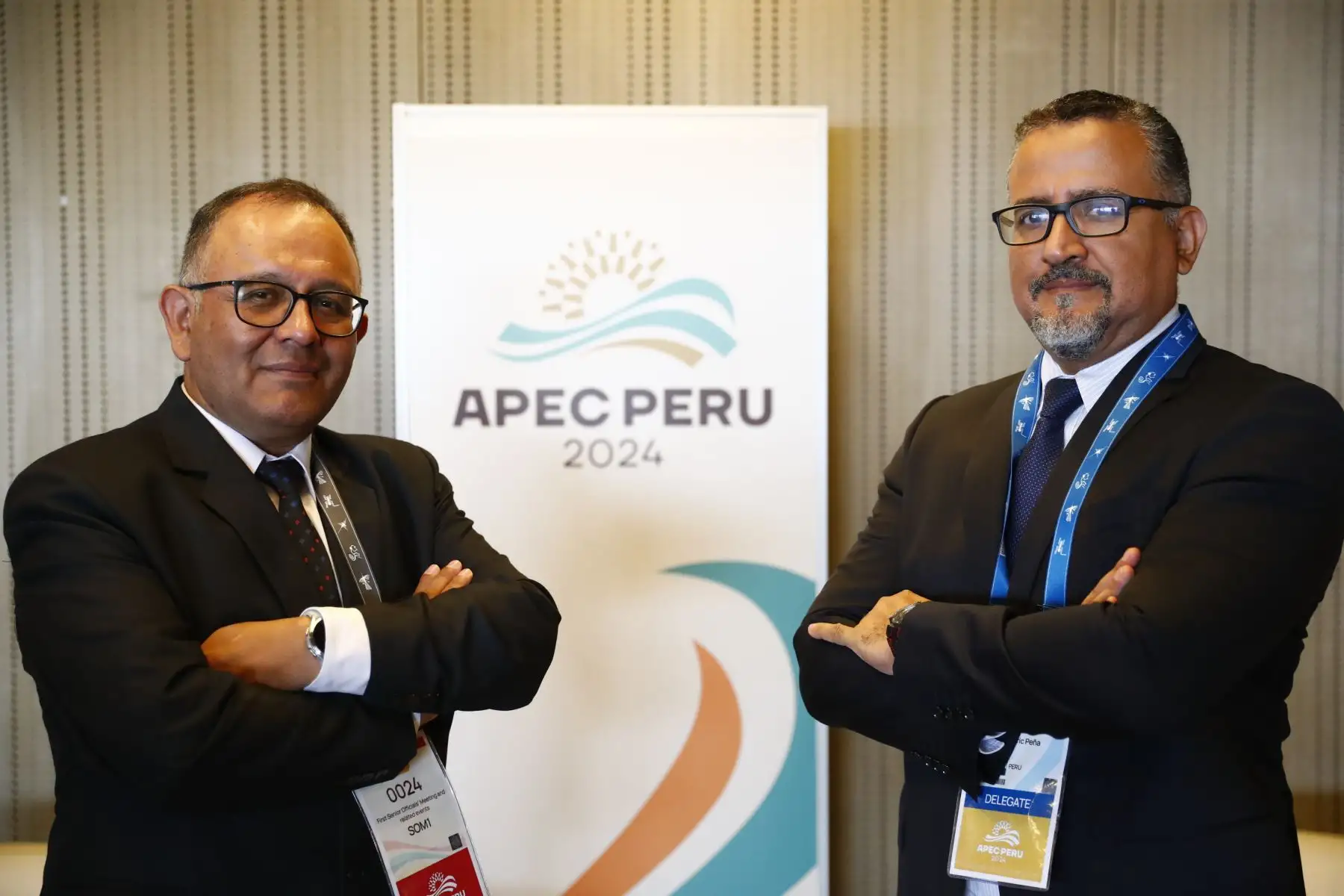 El viceministro de Prestaciones y Aseguramiento en Salud, Ciro Abel Mestas Valero y el  viceministro de Salud Pública, Ricardo Peña, participan en los grupos de trabajo del APEC 2024. ANDINA/Daniel Bracamonte