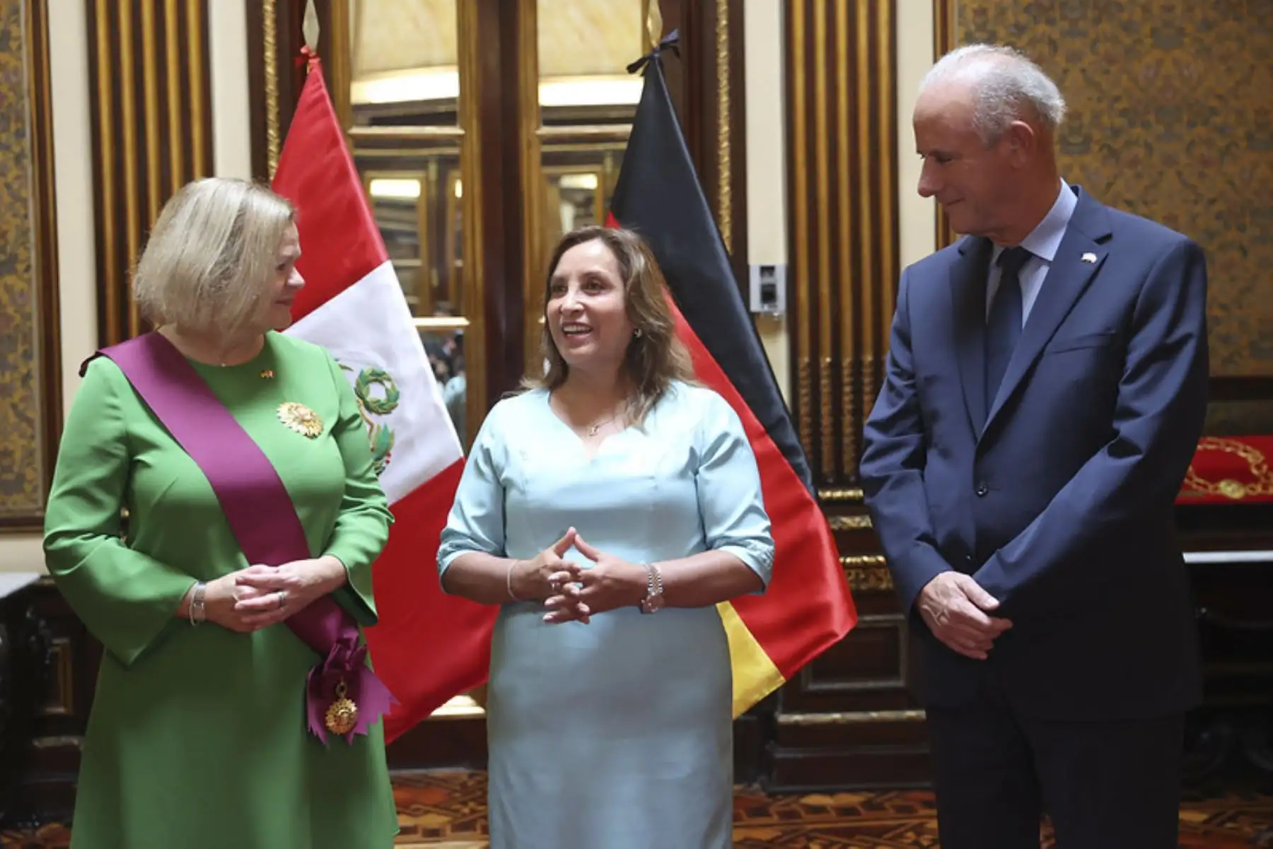 Presidenta Dina Boluarte sostiene audiencia con ministra federal del Interior de Alemania, Nancy Faeser. Foto: ANDINA/Prensa Presidencia