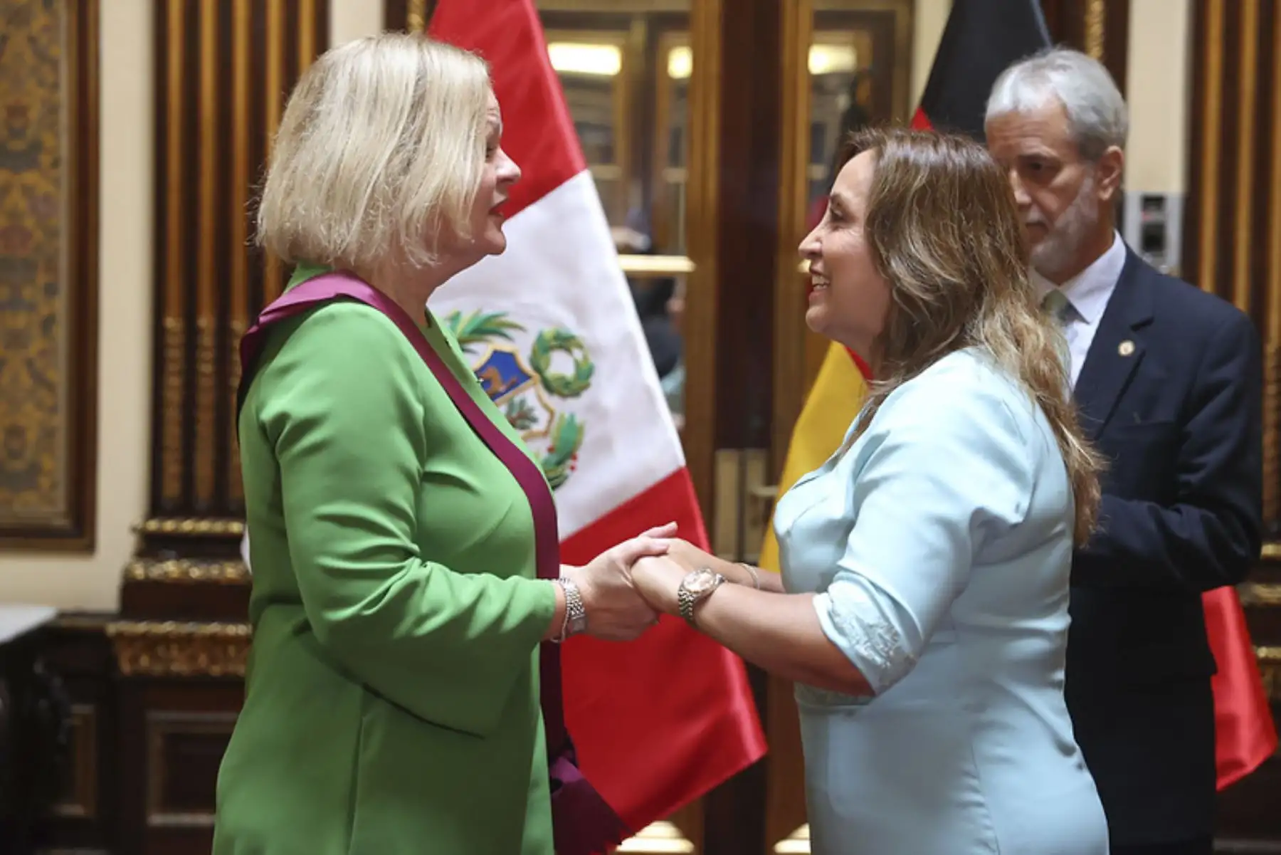 Presidenta Dina Boluarte sostiene audiencia con ministra federal del Interior de Alemania, Nancy Faeser. Foto: ANDINA/Prensa Presidencia