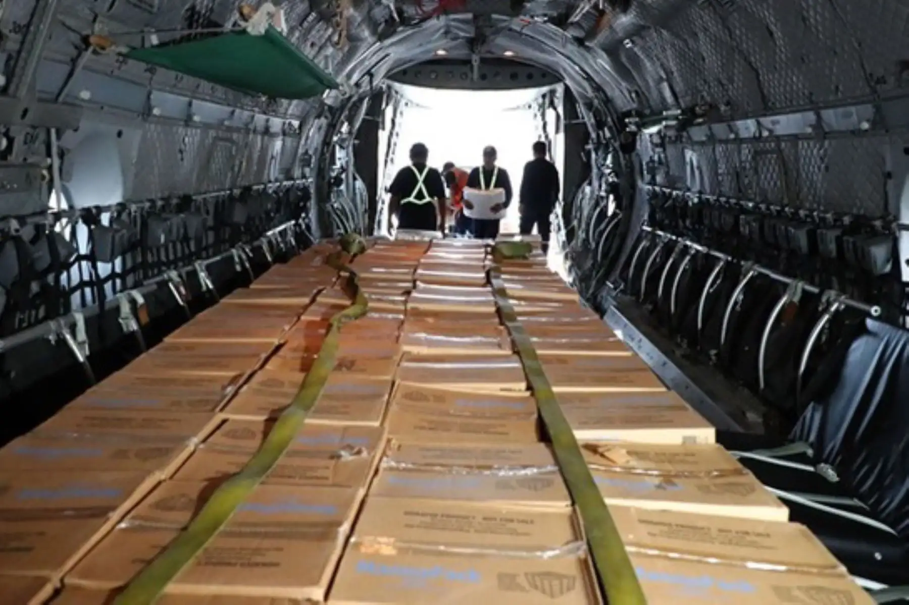 El Ministerio del Ambiente , a través de su Servicio Nacional de Áreas Naturales Protegidas por el Estado , está apoyando a los damnificados por las intensas lluvias en Ucayali.
Foto: Ministerio del Ambiente
