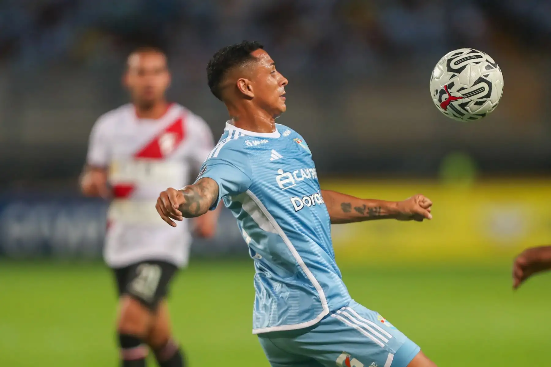 Sporting Cristal se enfrenta  al Always Ready de Bolivia, en el Estadio Nacional, para intentar a avanzar en la Copa Libertadores. 
.Foto: ANDINA/Ricardo Cuba