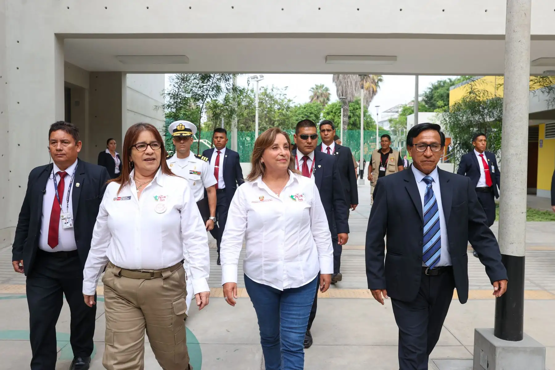La Presidenta de la República, Dina Boluarte, inaugura cuatro instituciones educativas que beneficiarán a cerca de 4,000 estudiantes. Foto: ANDINA/Prensa Presidencia