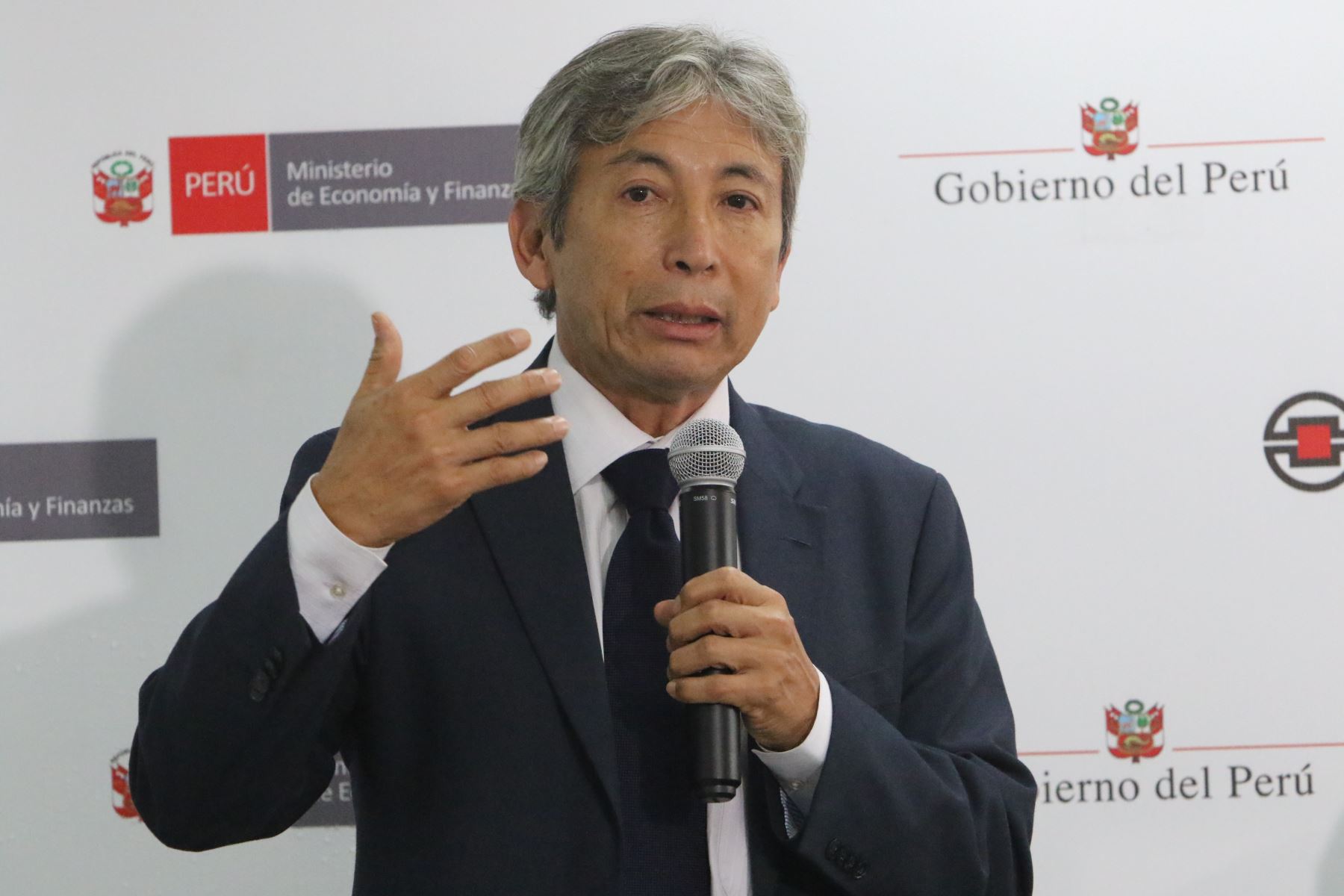 Ministro de Economía y Finanzas, José Arista Arbildo. ANDINA/Héctor Vinces