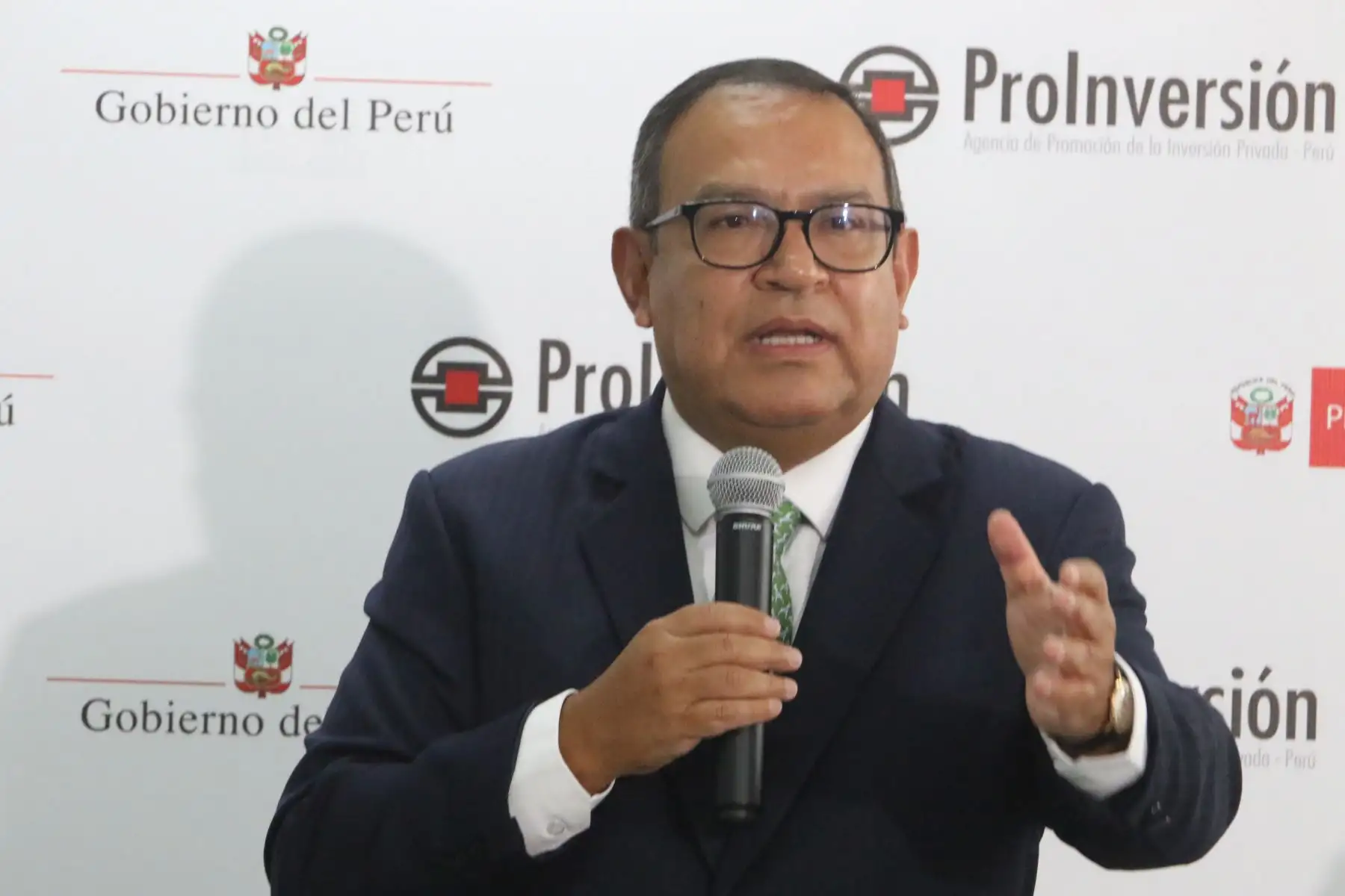 El acto de Buena Pro contó con la presencia del presidente del Consejo de Ministros, Alberto Otárola; el ministro de Economía y Finanzas, José Arista; el gobernador regional de Áncash, Fabián Koki Noriega; el director ejecutivo de ProInversión, José Salardi; y otras autoridades y legisladores de la región Áncash. Chinecas.
Foto: ANDINA/Héctor Vinces