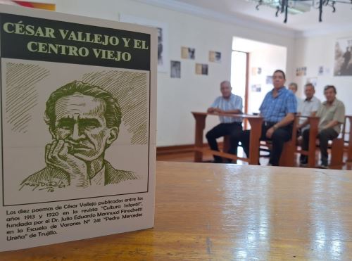 César Vallejo universal. Esta noche presentarán el libro que reúne los 10 poemas que el vate publicó cuando era docente de un colegio en Trujillo, entre los años 1913 y 1917. Foto: Luis Puell