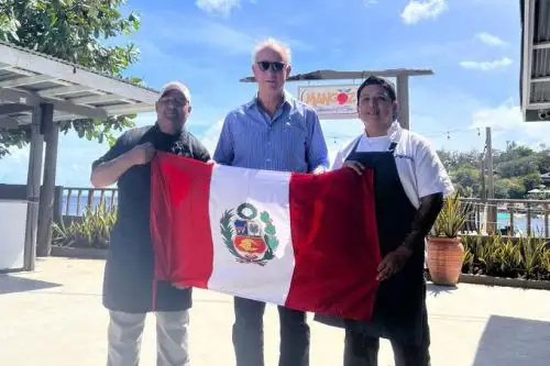 Canciller Javier González-Olaechea y cocineros Jorge Huamán y Álvaro Díaz ANDINA/Difusión
